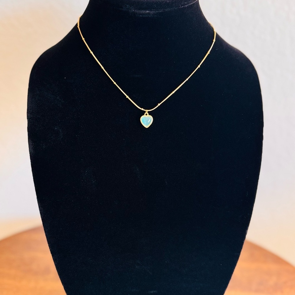 Minimalist Heart Shape Stainless Steel Opal 18K Gold P/ Inlay Pendant Necklace - Picture 5 of 5